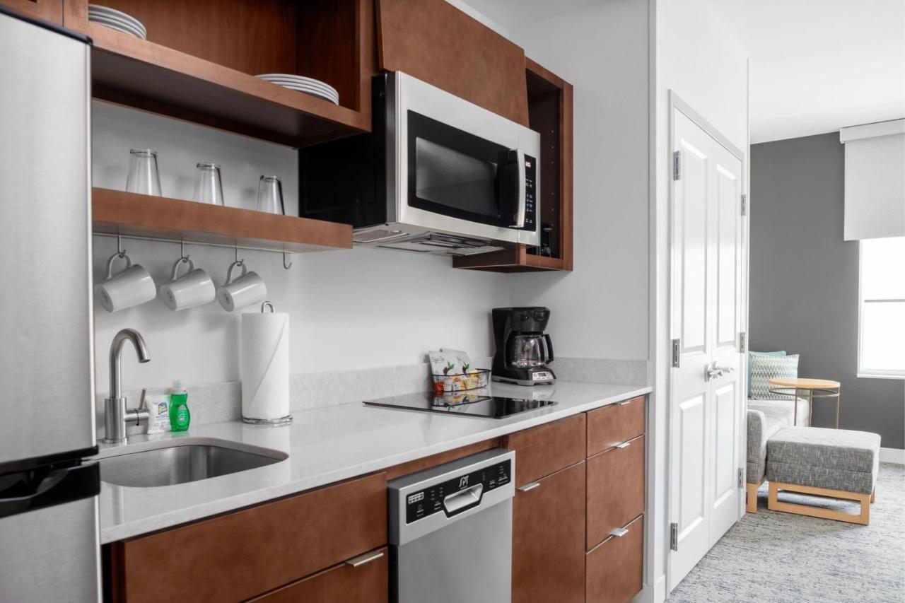 Towneplace Suites By Marriott Tampa Clearwater Exterior foto