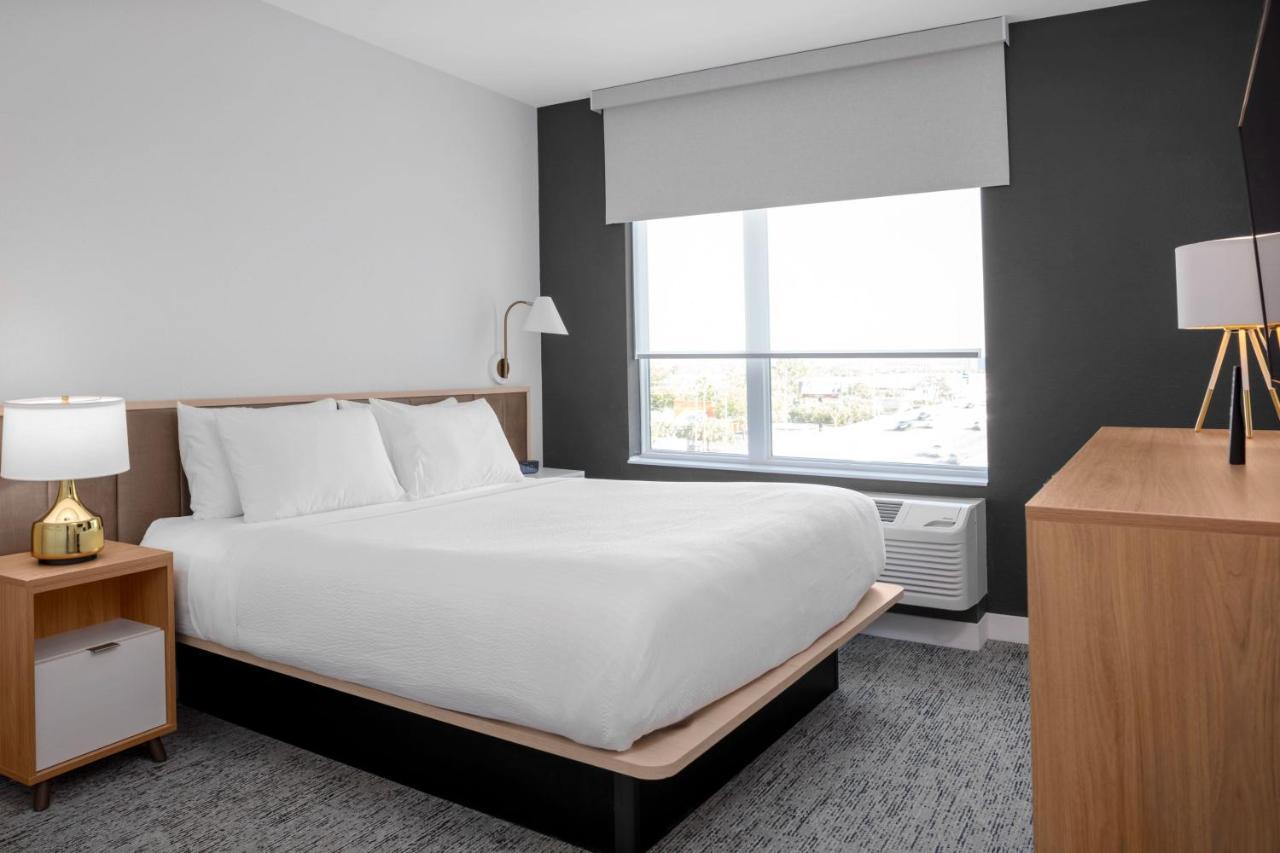 Towneplace Suites By Marriott Tampa Clearwater Exterior foto